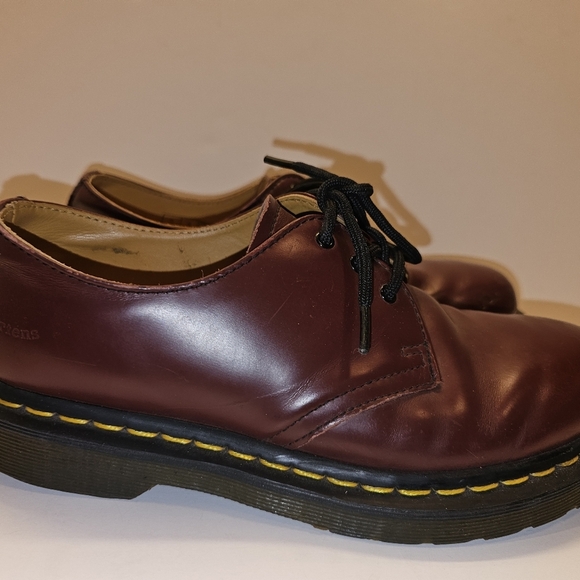 Dr Marten Classic Cherry  Leather  Shoes main image 7